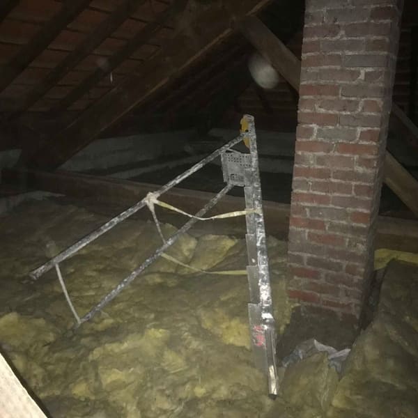 Pose d'isolant thermique