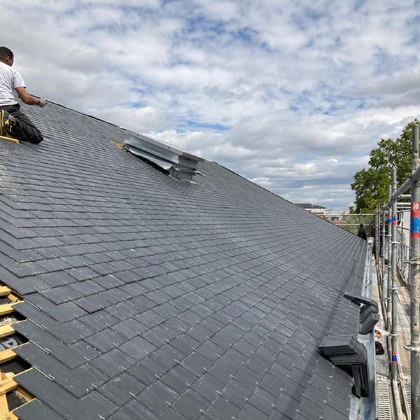 Entretien de couverture au Plessis-Feu-Aussoux — A.Reno'V